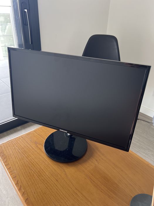 Samsung L24F350FHUXEN