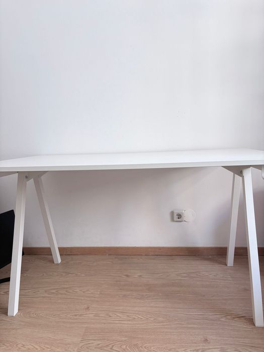 Mesa, Secretaria Ikea
