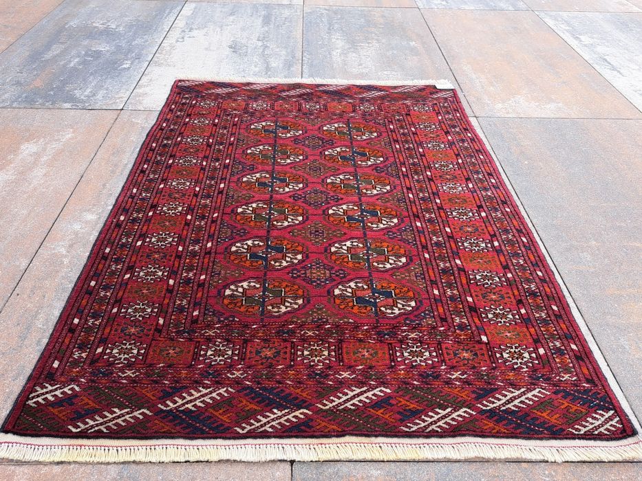 Pakistańska Buchara 80 × 127 cm – ręcznie tkany dywan klasyk w wyjątkowej kolorystyce