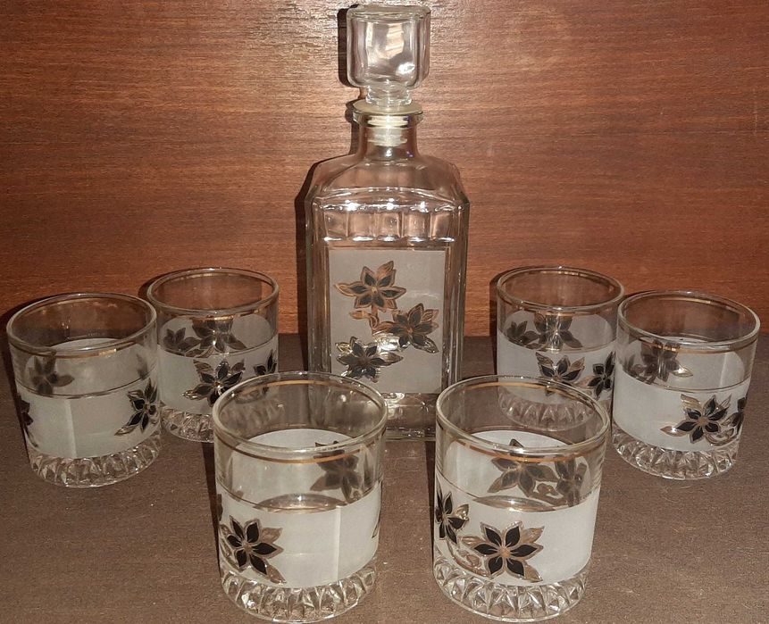 Коньячный набор. Графин и 6 стаканов. Италия