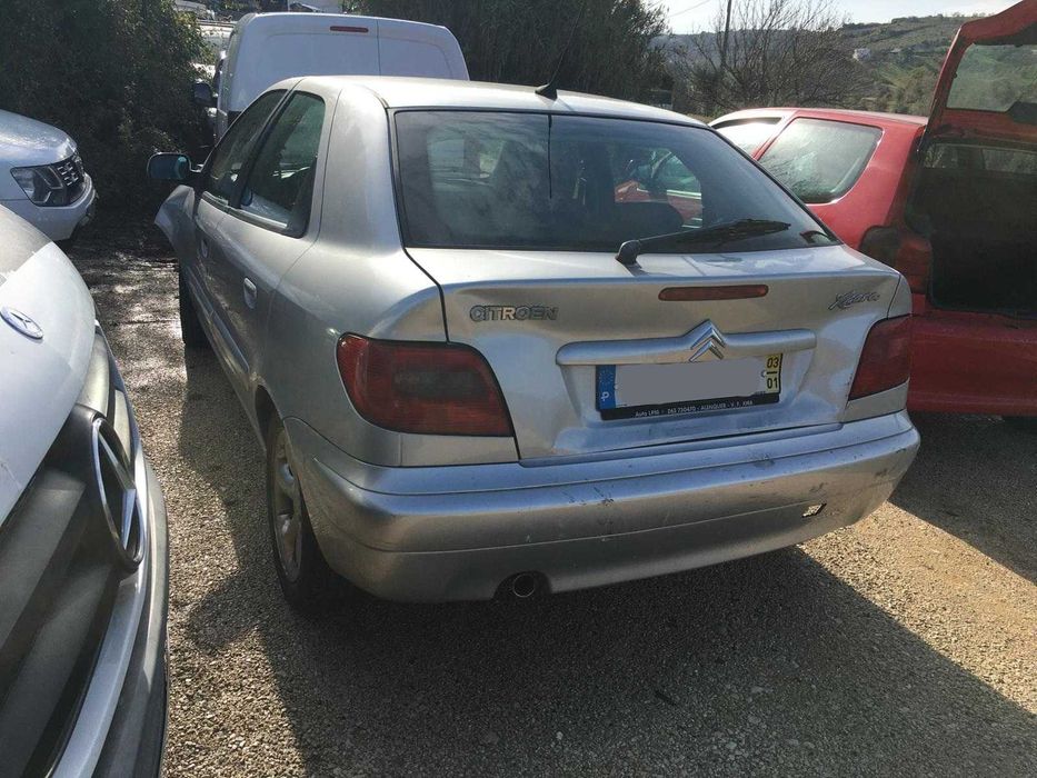 Citroën Xsara 1.6 16V Exclusive 110cv 2003 - Sinistrado - 170.000 km