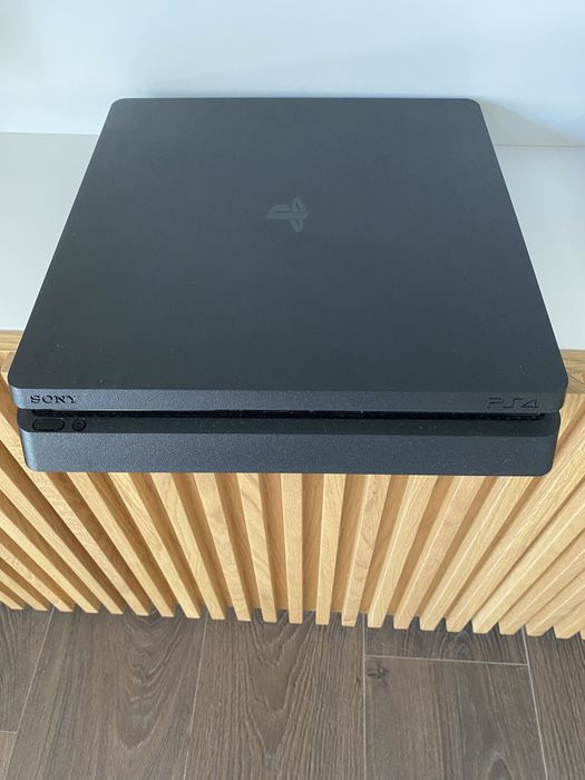 Playstation 4 *como nova