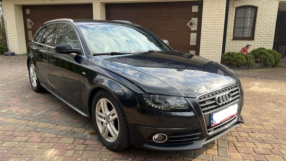 Audi A4 Limousine A4 b8 S line kombi TDI  zadbany  dobry stan zamiana