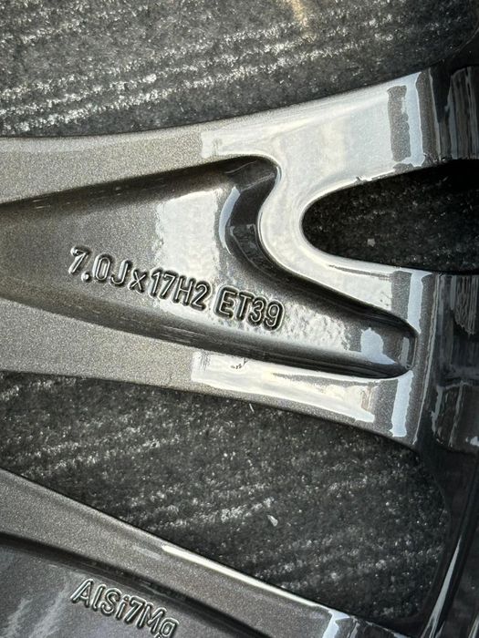 Диски R17 5/112 VW Passat B7 B8 Golf 6/7/8 Caddy Tiguan Touran Skoda