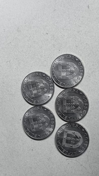 Vendo moedas comemorativas