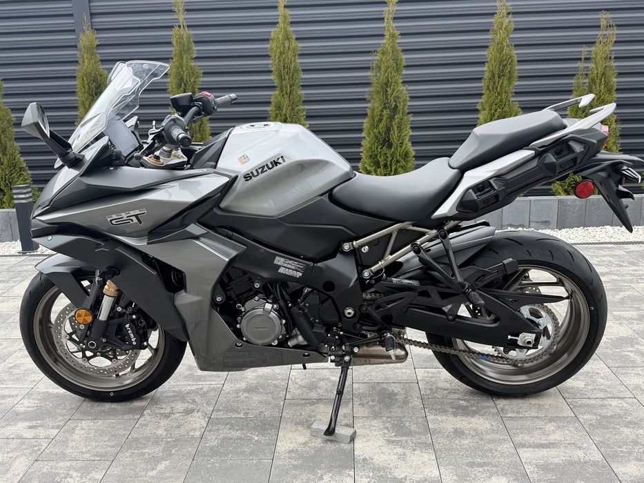 バイク SUZUKI GSX-1000 スズキ、大型二輪『GSX-S1000GX』とスポーツバイク『GSX-8R』の新型
