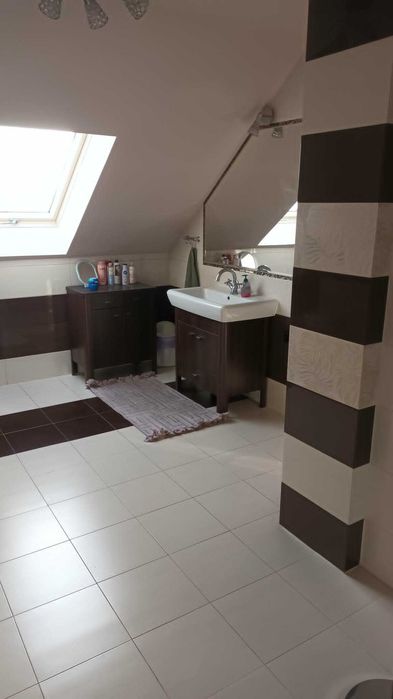 Dom wolnostojący o pom. 200m2 z działką 1414m2