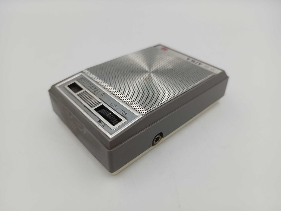 Stare tranzystorowe radio AIWA Ar-666 w etui sprawne