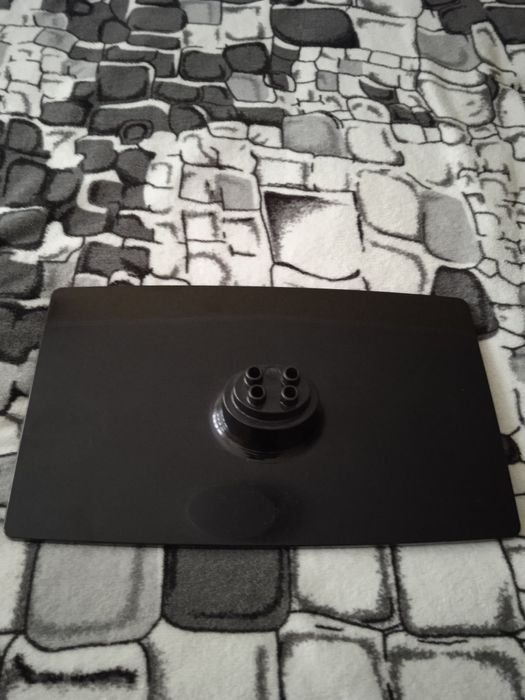 Телевизор Sharp (диагональ 80см)