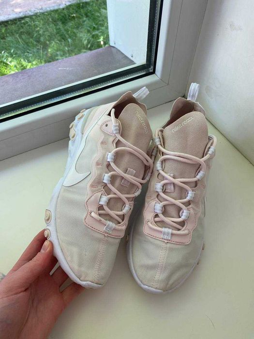 Жіночі кросівки Nike React Element 55 розмір 39