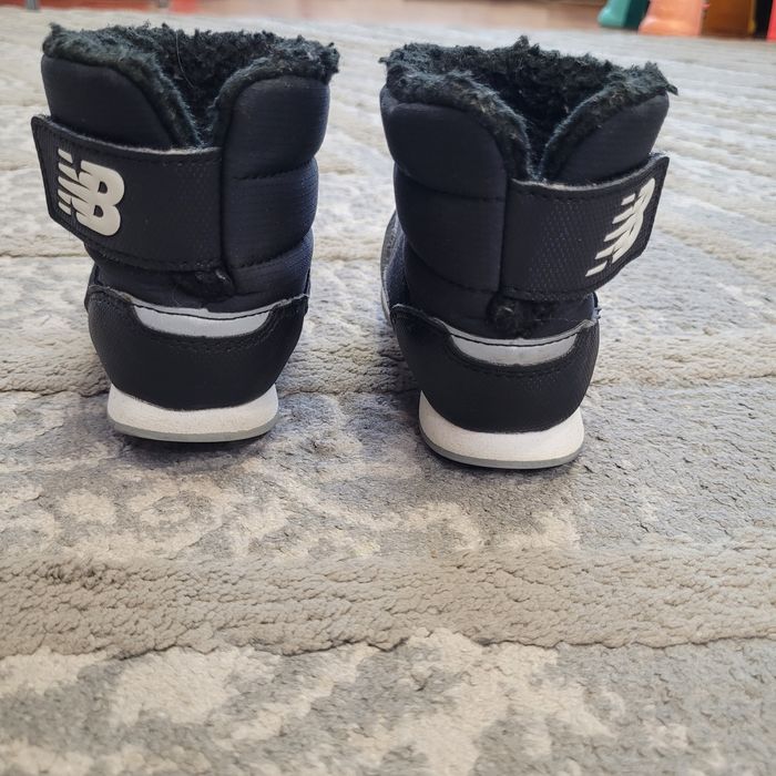 Дитячі чобітки new balance