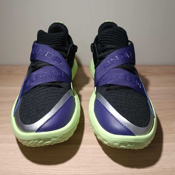 Under Armour Flow Futr X 4 SOS r. 45 (29 cm) Black/Purple
