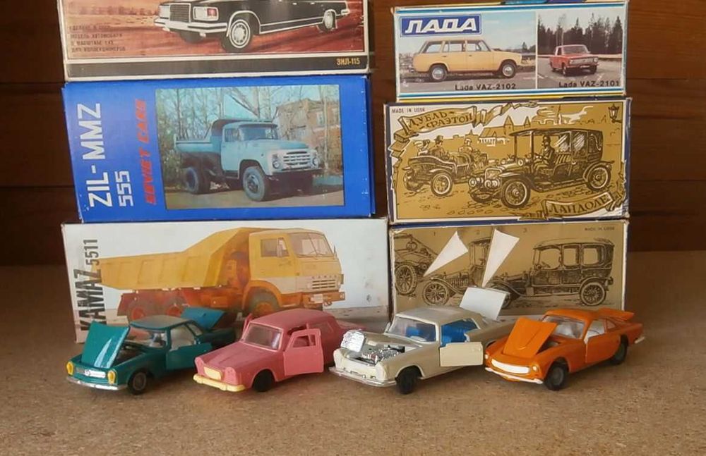 Модель авто ГАЗ Руссо Балт ВАЗ Зил УАЗ Москвич КамАЗ Ferrari 1:43 СССР