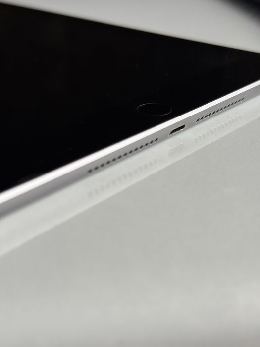 Ipad  6 покоління 128ГБ Gray