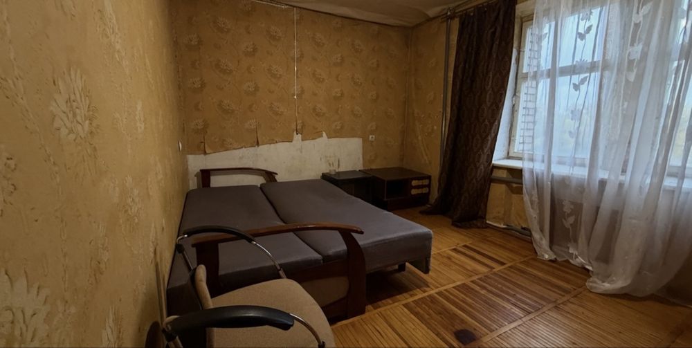 Оренда 2/4/5 Набережна площа 60 м.кв