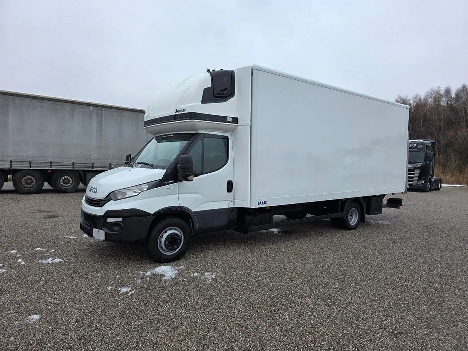 Iveco DAILY 3.0 72C18 15 PALET KONTENER WINDA  Przebieg 267 tyś km Poduszki pneumatyczne