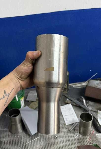 Stożek do zwężania rur