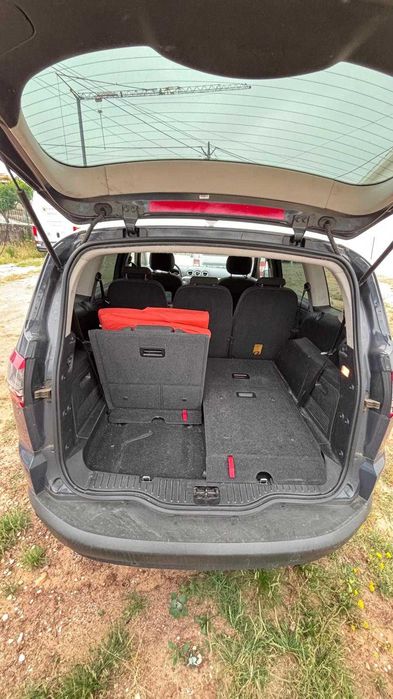 Viatura Usada Ford S-Max 1.6 TDCi 115cv 2014 – Avariada / Para Reparação