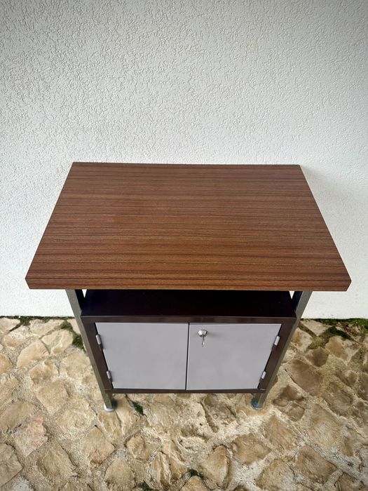 Móvel industrial vintage