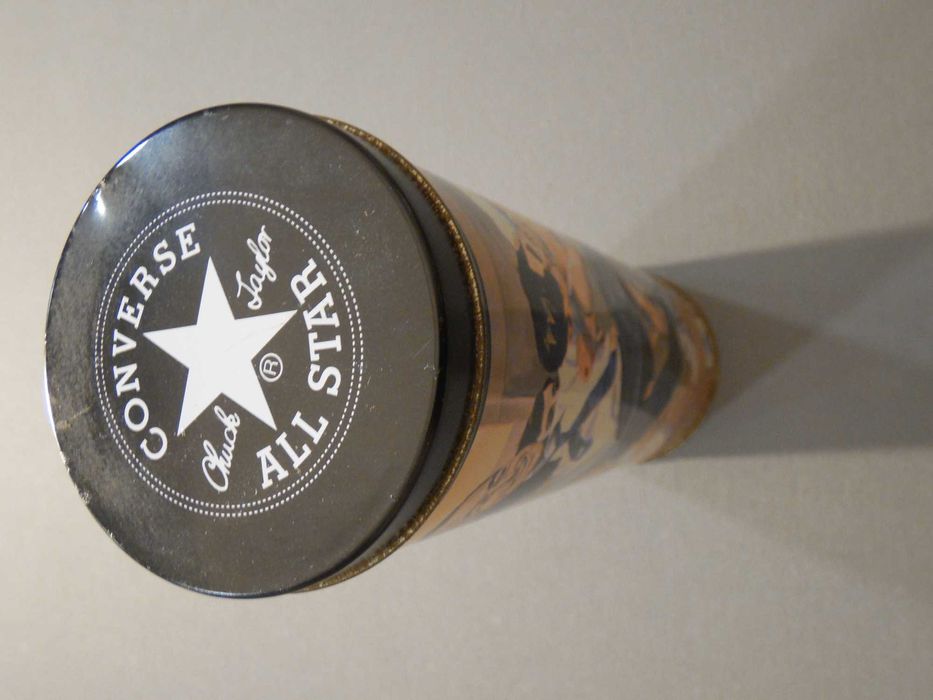 Caixas diversas Converse, etc.