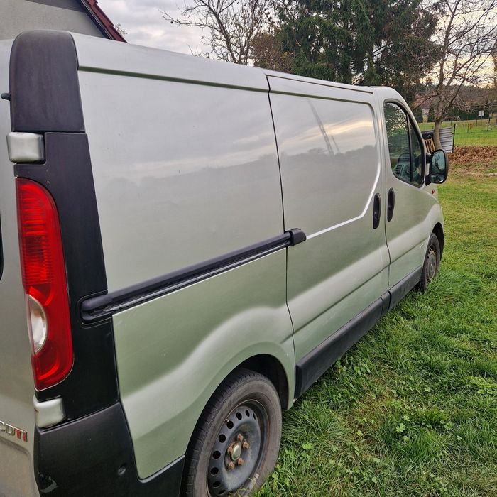 Opel wiwaro 2.0 cdti