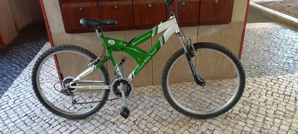 Suporte para bicicleta de fixar no tecto!