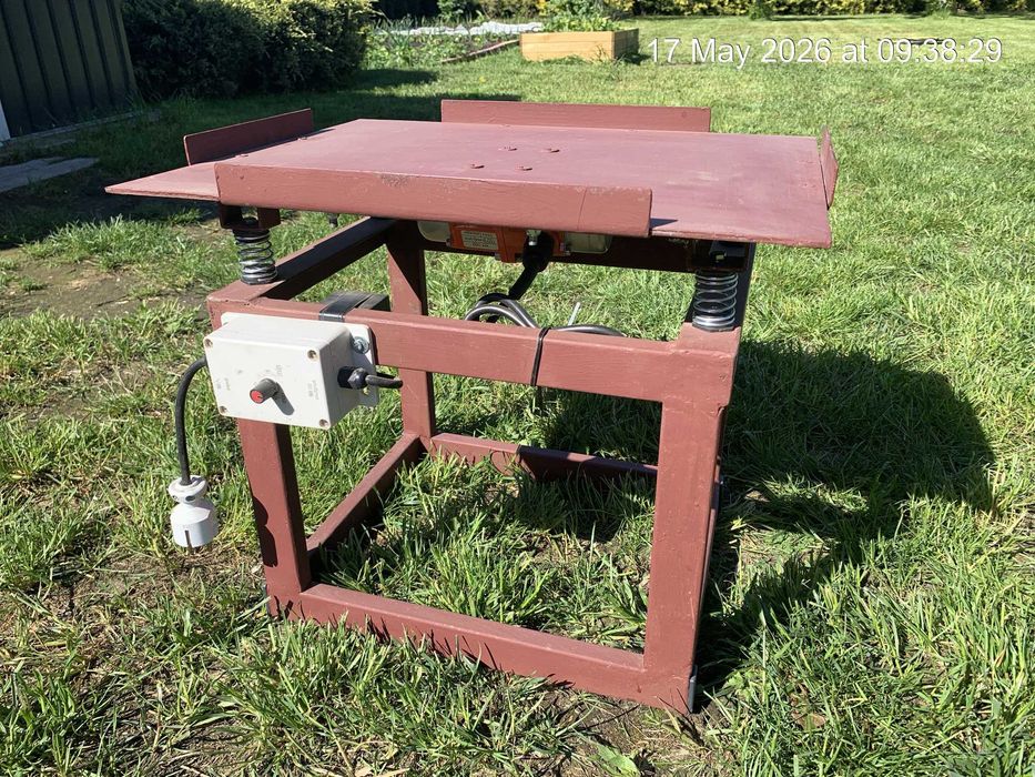 Stół wibracyjny (wytrząsarka) beton, gips  (50 x 40) - 230V