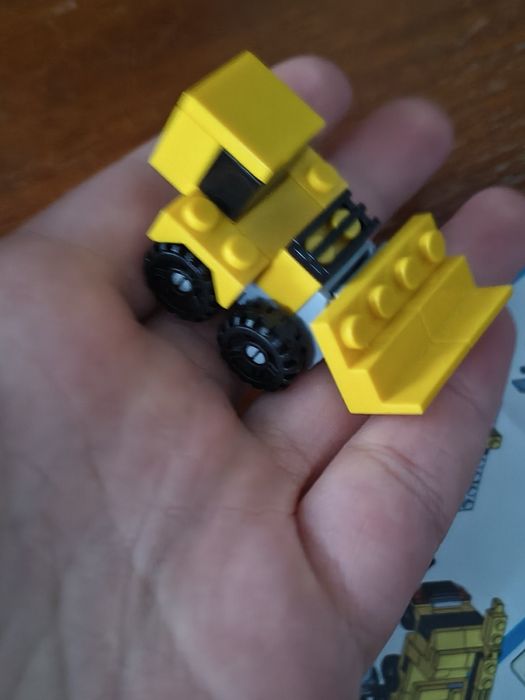 Конструктор лего екскаватор
