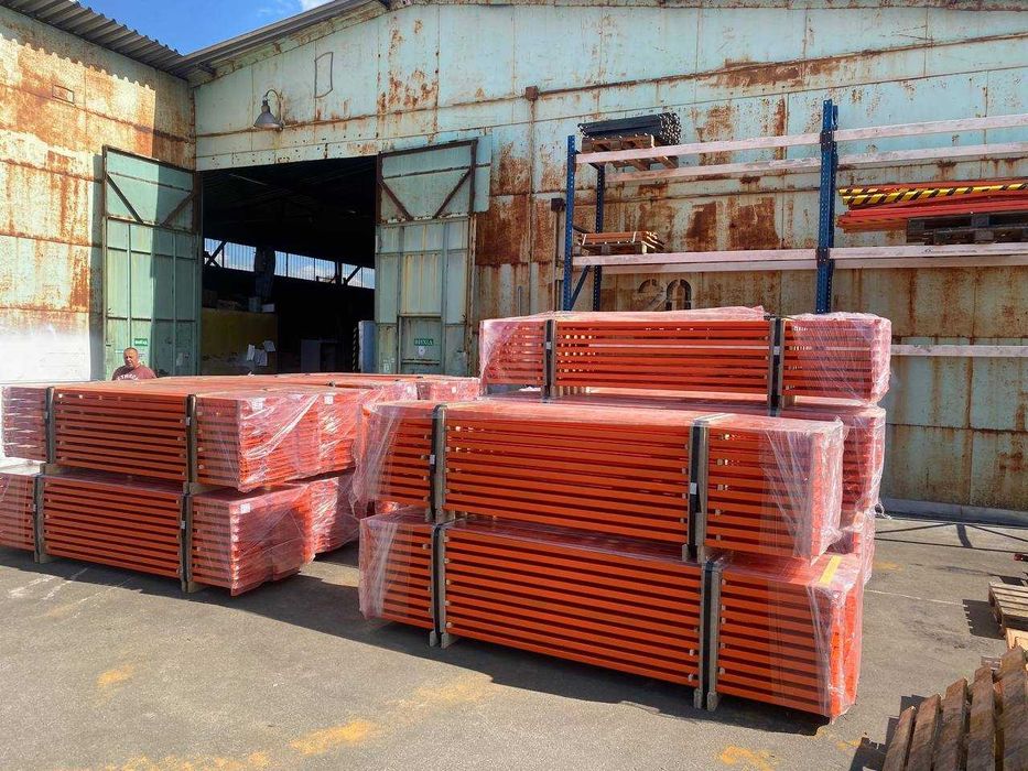 Продам Б/В стелажі для складу. Рами 3-6м. Траверси 1000-3000кг.