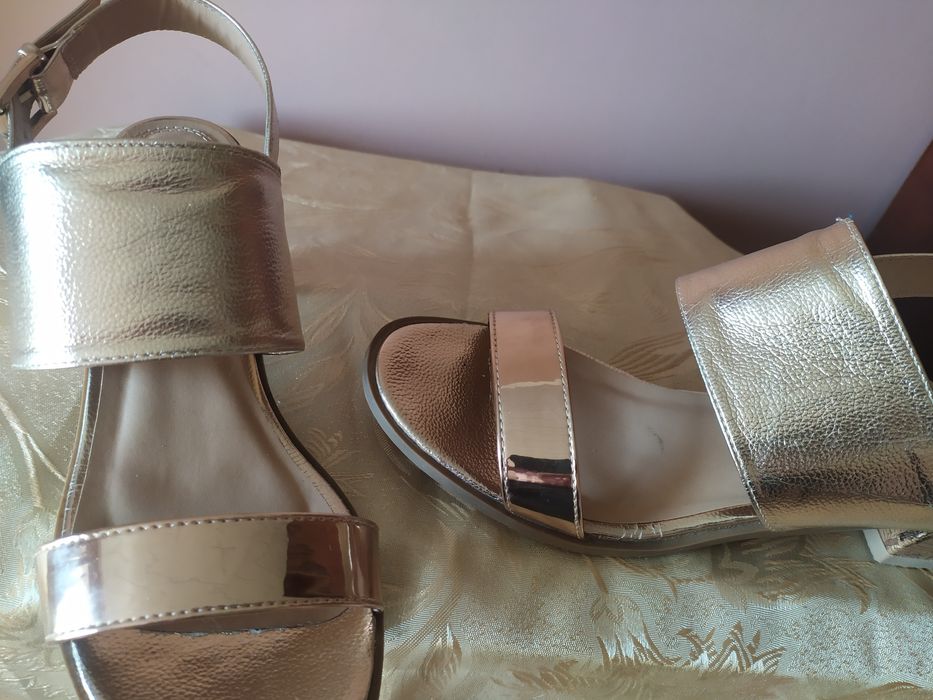 Босоніжки 41 р. 26.5 см жіночі