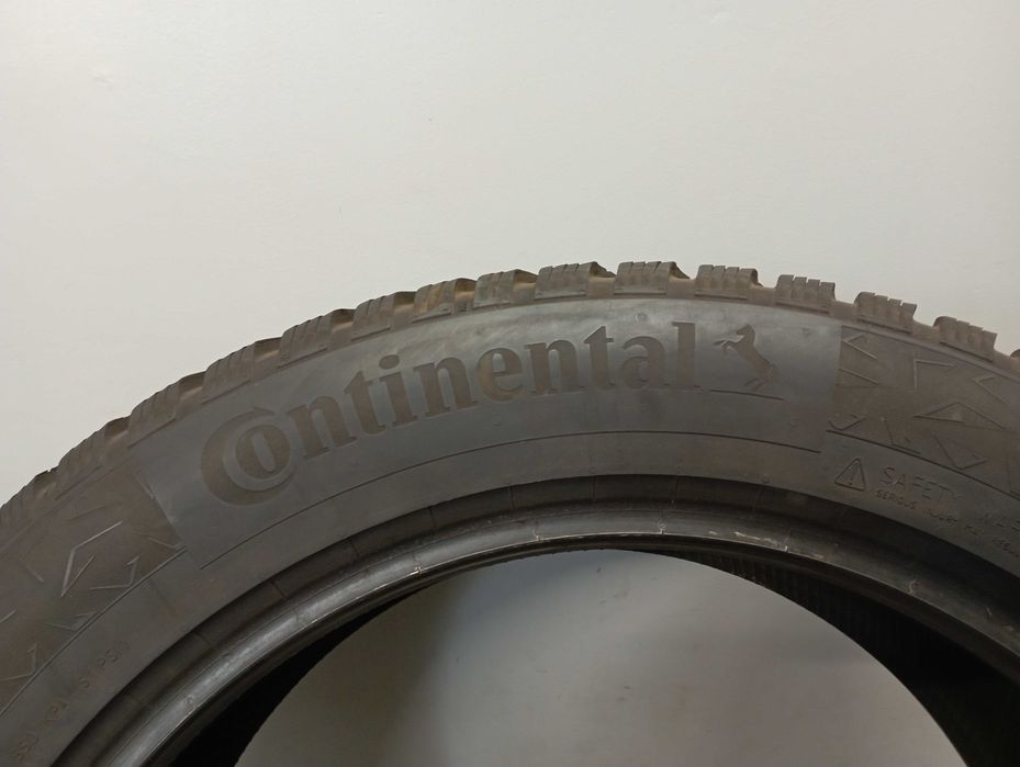 2x235/55R19 Continental IceContat 3, 105T XL, 2022 rok, bieżnik 7,4mm