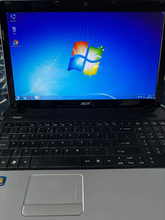 Laptop Acer 320Gb 2GB Ram Win7 15,6"