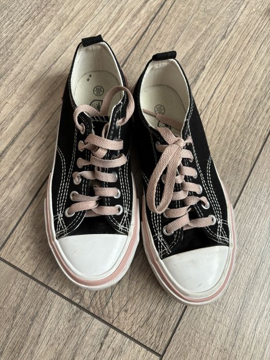 Стильні кеди на дівчинку