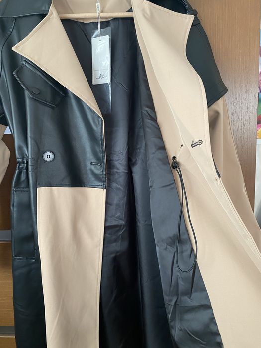 Płaszcz beżowy z ekoskórą