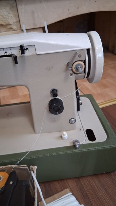 Maszyna do szycia predom Łucznik 466