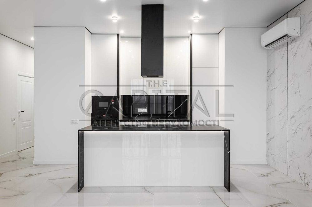 Новий ремонт! 112 квадратних метрів у житловому комплексі "Delmar"