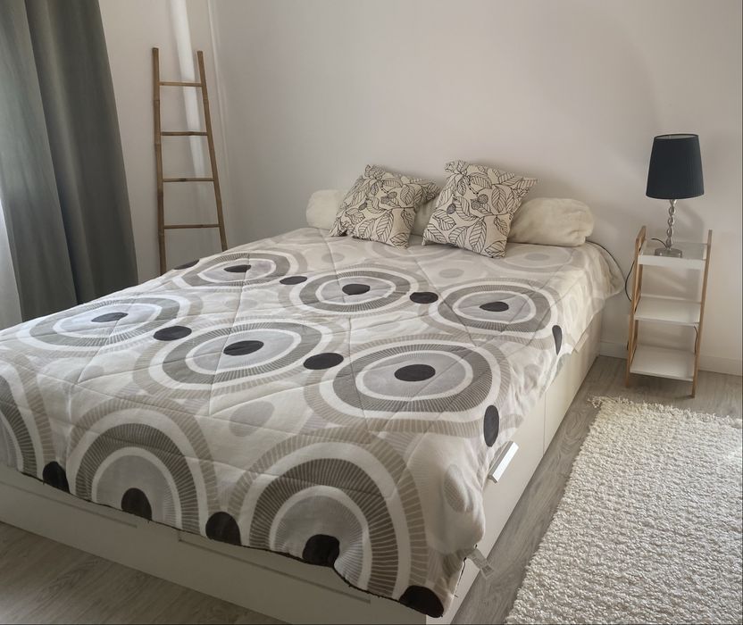 Cama casal Brimnes Ikea + Colchão (Negociavel)