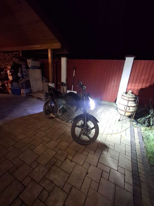 Дорожній мотоцикл ліфан 150 2-е