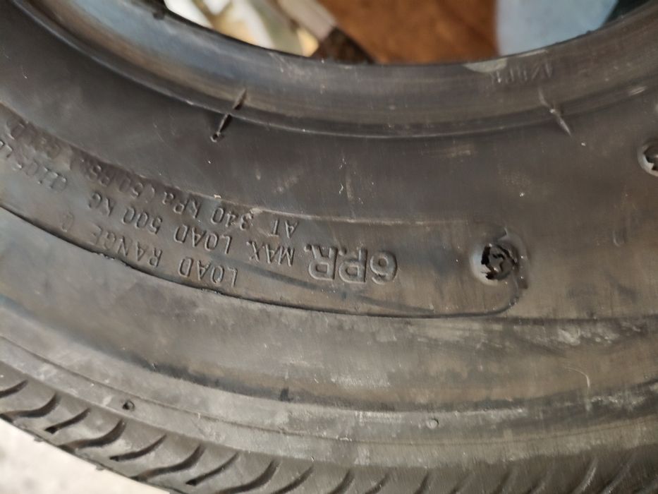 Opona 20.5x8.0-10