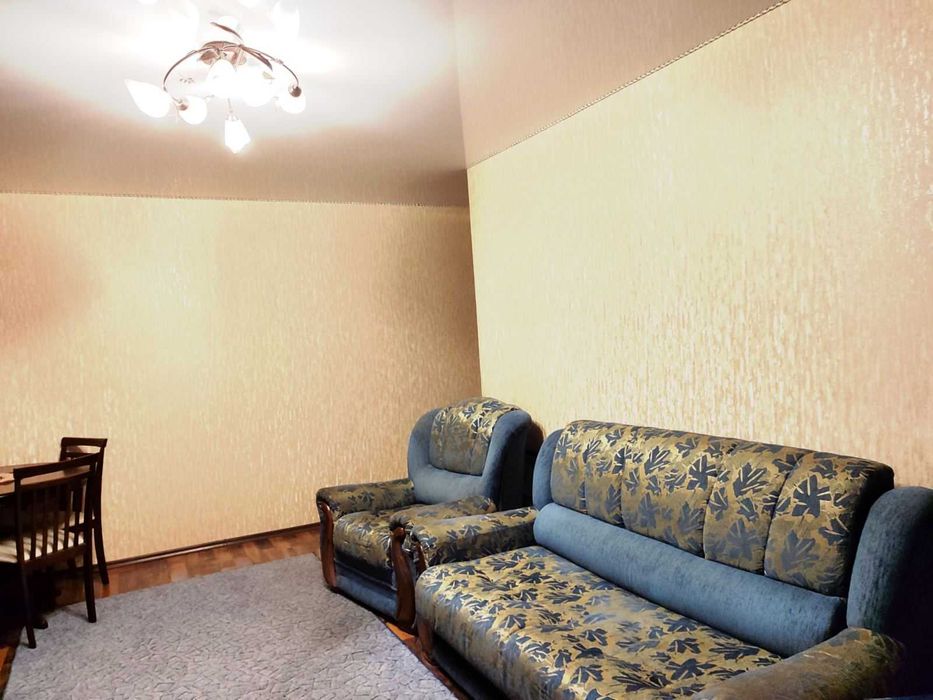 (3) Продам 3-кімнатну квартиру на Замості 0925