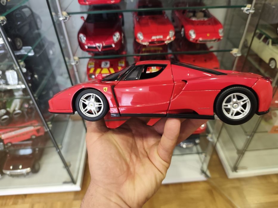 1/18 Ferrari Enzo hot wheels carro coleção miniatura