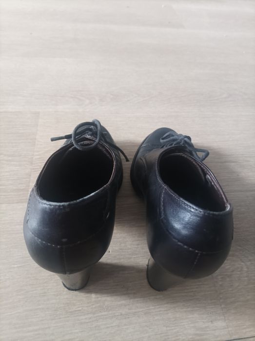 Buty damskie Lasocki  roz.36