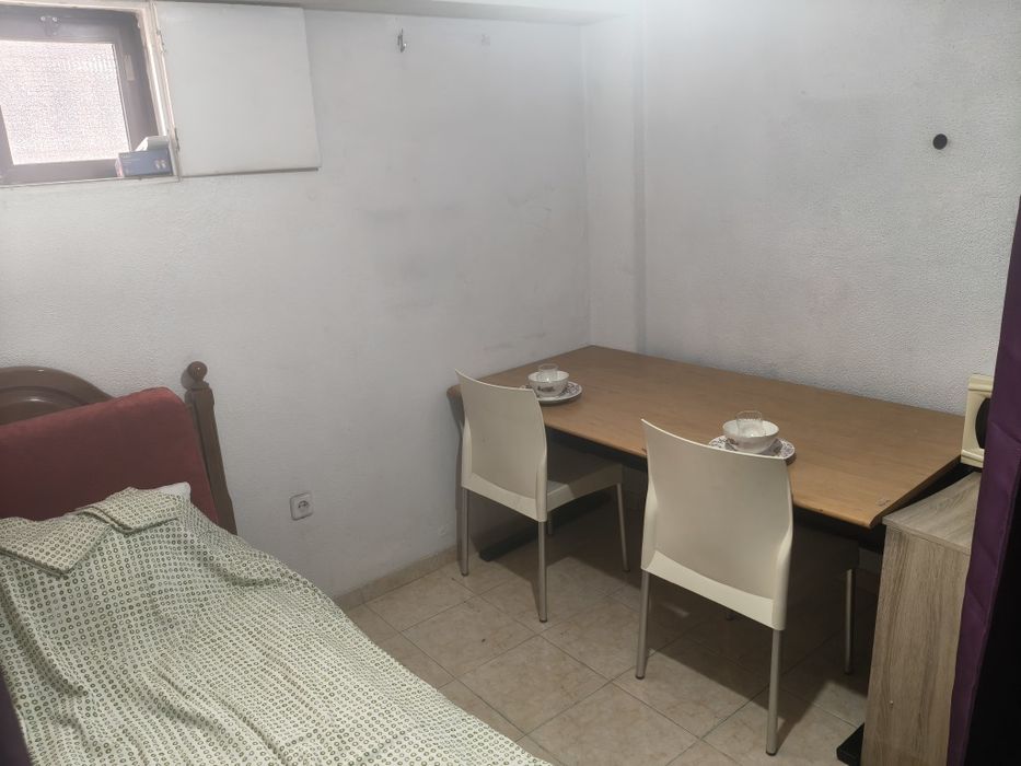 Quarto e sala arrendar