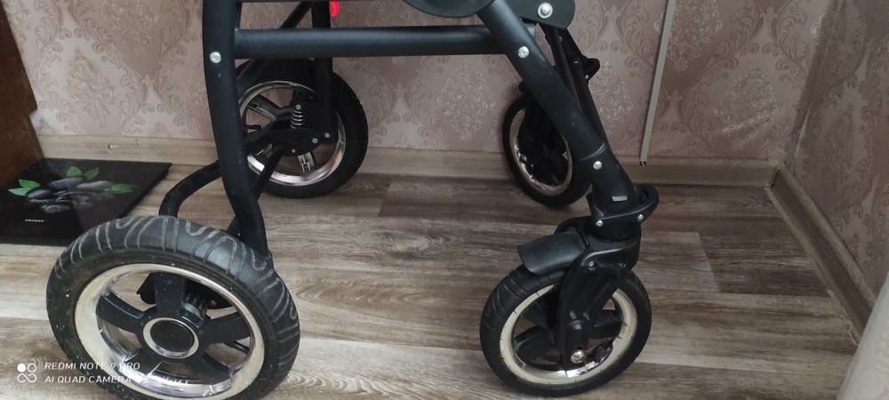 Продам детскую коляску 2/1
