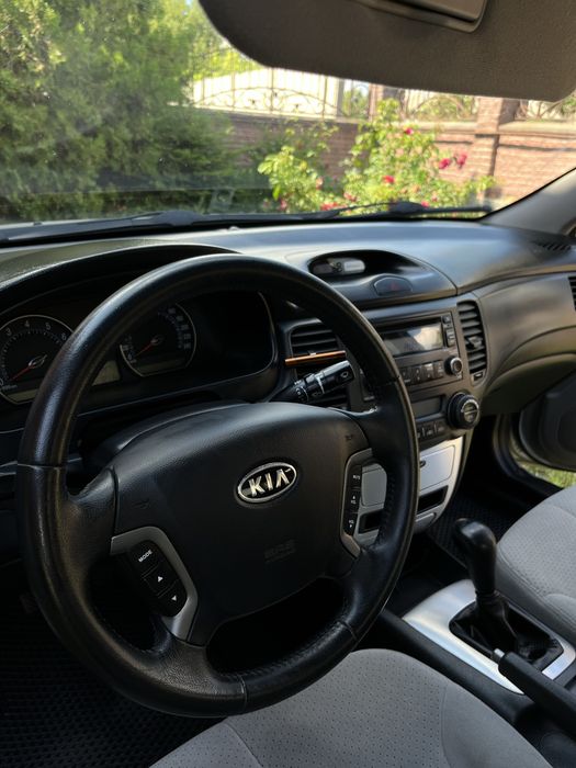 Продам авто Kia Magentis 2008 2.0 газ/бензин в хорошому стані.