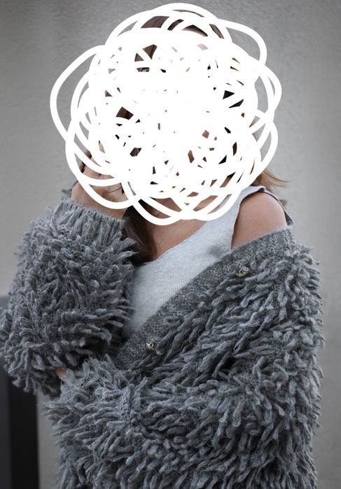 Długi sweter bardzo ciepły