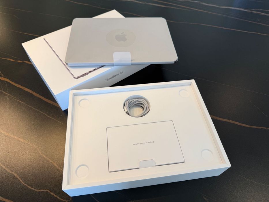 Macbook Air M2 SSD 256Gb (8GB memória Ram) como NOVO, c/Fatura