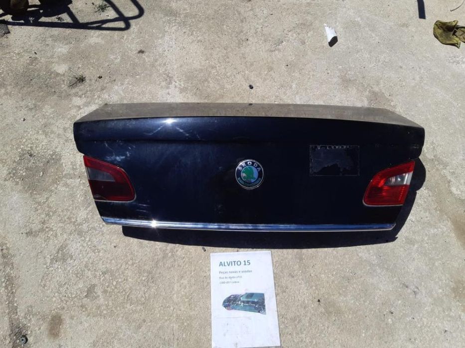 tampa da mala Skoda Superb 2010