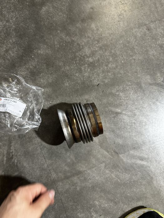 Гофра глушителя резонатора глушника спрінтер W906 W907 OM651 2.2