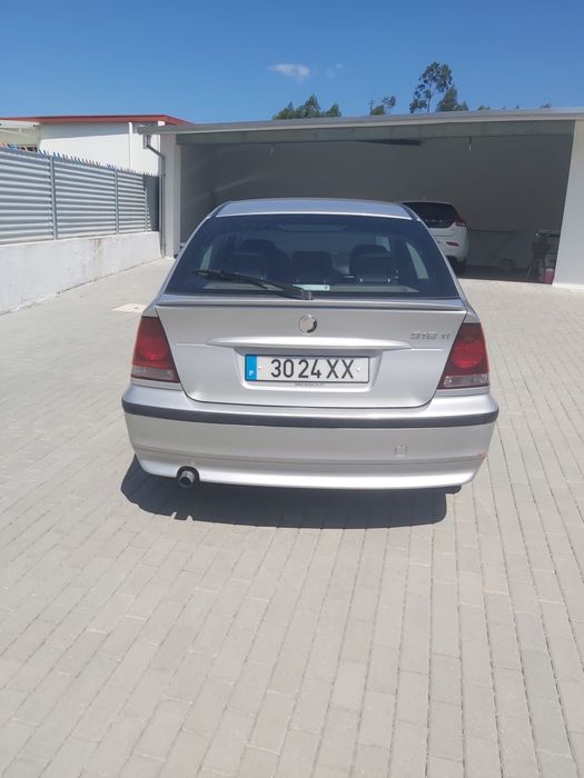 Carro BMW.